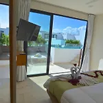 Anah Playa Luxury Penthouses And Apartments