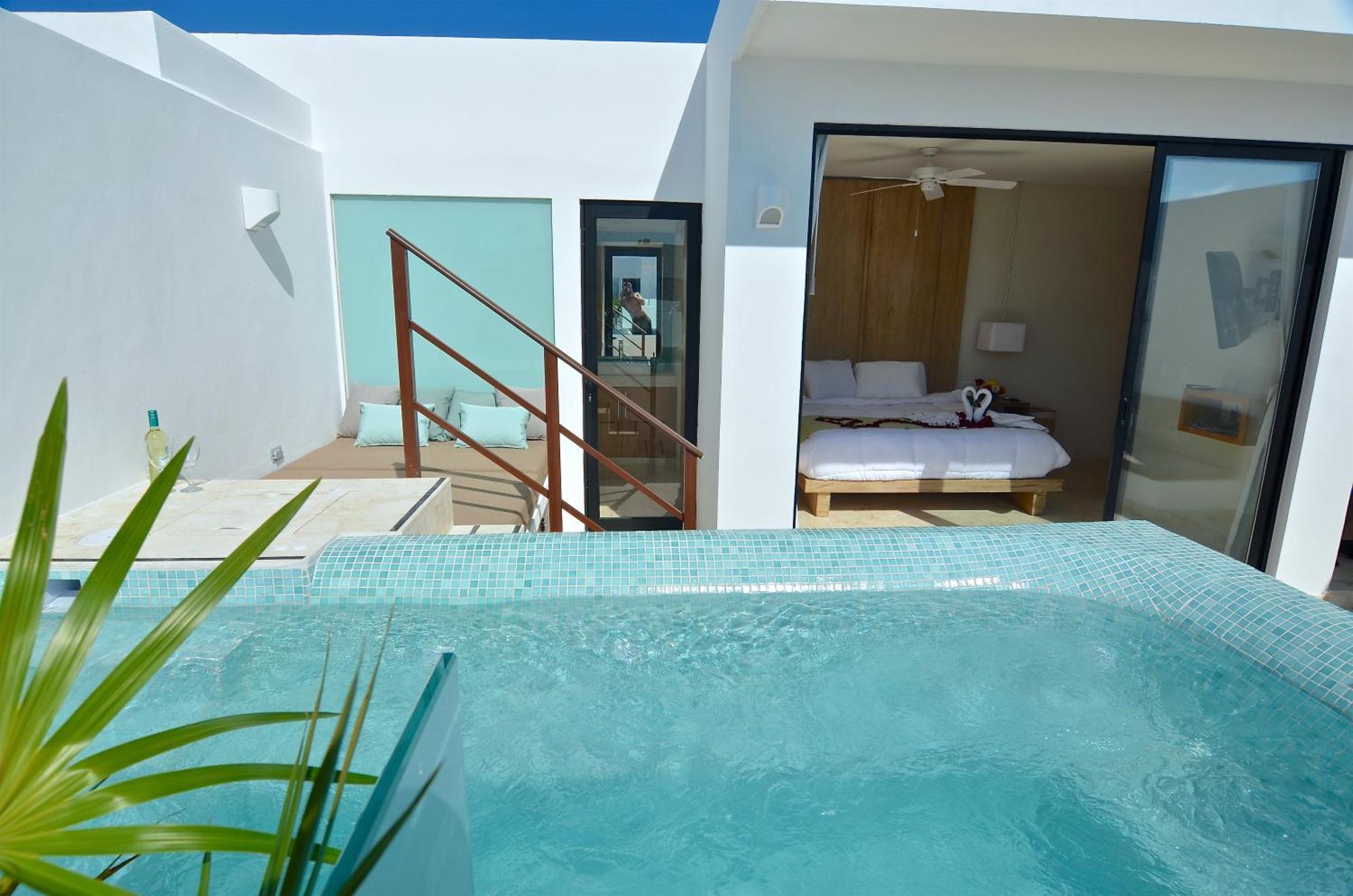 Anah Playa Luxury Penthouses And
